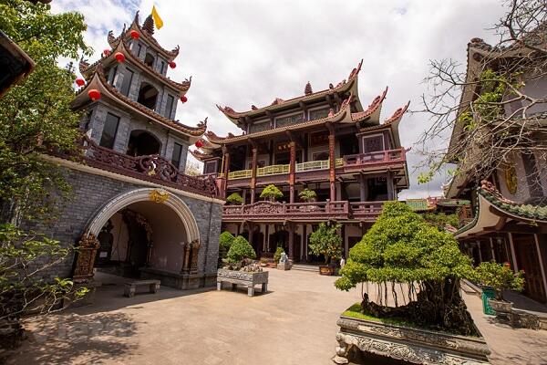 Chùa Thiên Hưng Bình Định địa điểm tâm linh nổi tiếng Việt Nam
