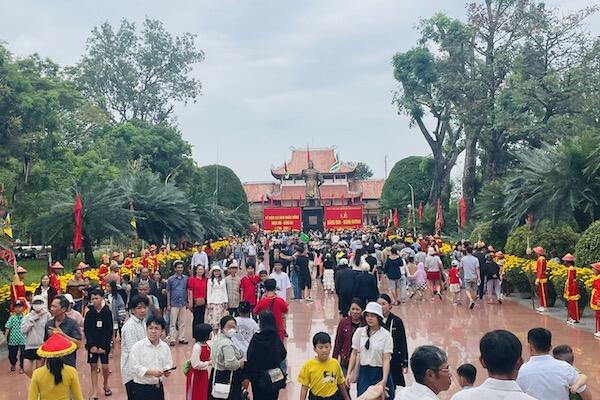 Lễ hội Đống Đa Tây Sơn tại bảo tàng Quang Trung mùng 4 5 Tết